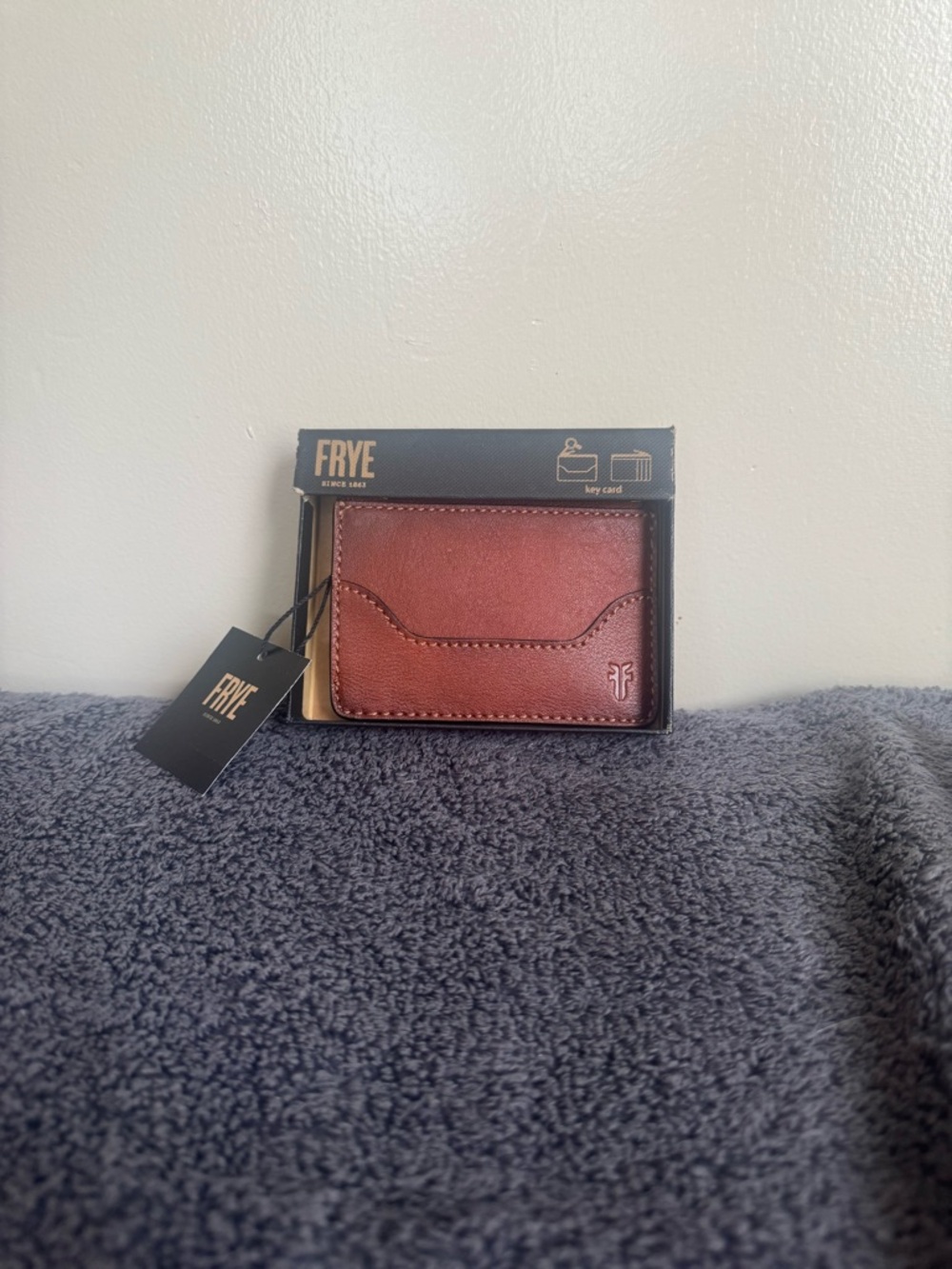 Frye Key/Card Holder Wallet (Cognac)